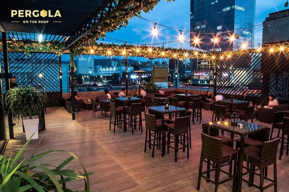 Pergola Bar